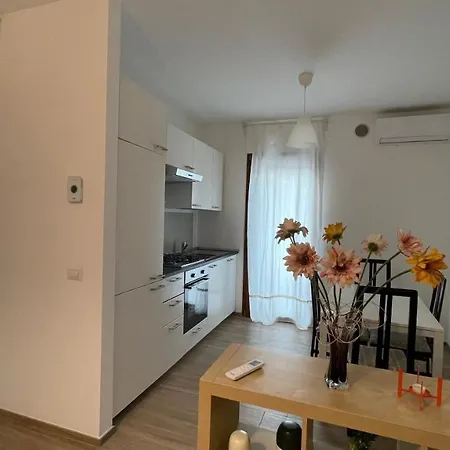 Central Modern Apartment Bari Exterior foto